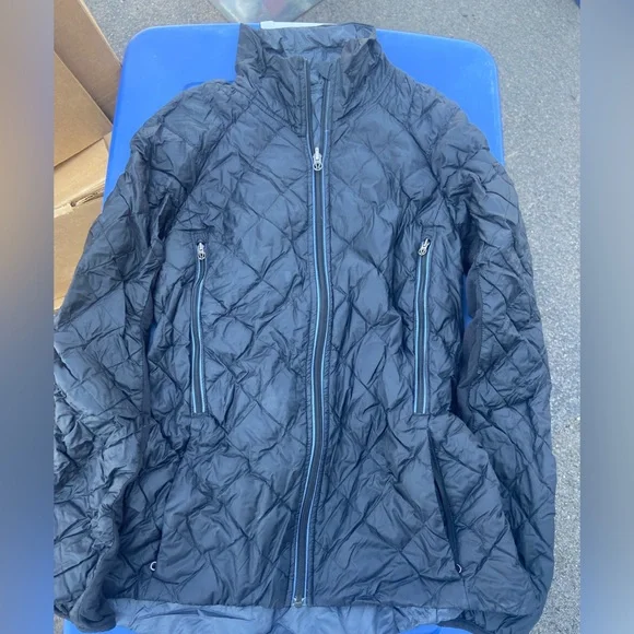 Lululemon Reversible Jacket - Picture 5 of 5